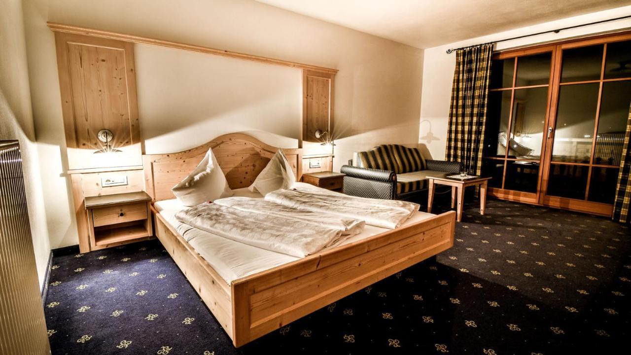 Hotel Vermoi Лачес Екстер'єр фото